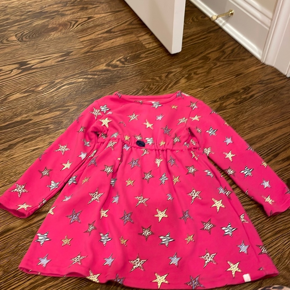 Pink girls sovereign code dress with stars. Size 5. Worn only a few times